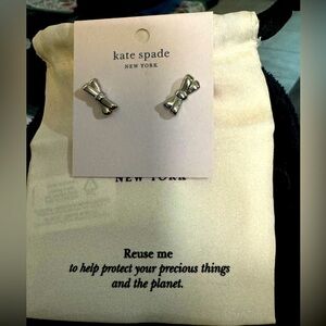 NWT Kate spade silver Double Bow Stud earrings. 0.5”
